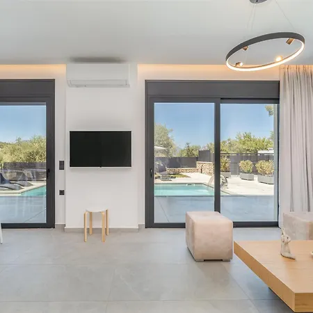 빌라 Nadine Spartokhórion